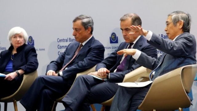 <p>
	Седмицата на централните банки. През тази се очакват новини и от ЯЦБ. <em>Снимка: архив Ройтерс</em></p>
