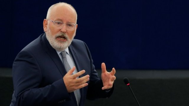 <p>
	Франс Тимерманс.<em> Снимка: Ройтерс</em></p>

