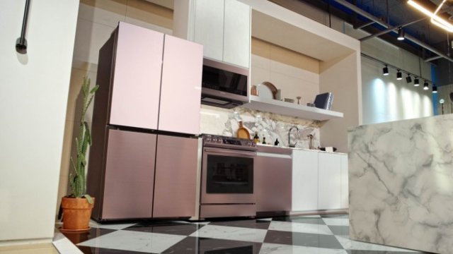 <p>
	<em>Снимка: Samsung Electronics</em></p>
