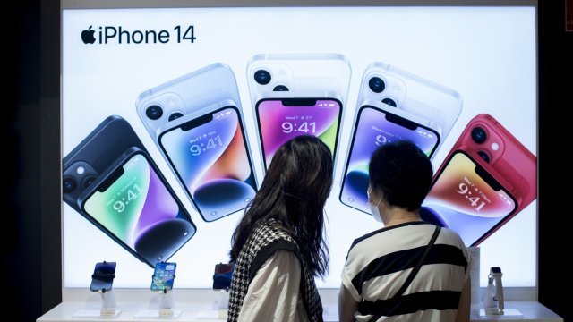 Износът на iPhone от Индия се удвои до над 2,5 млрд. долара