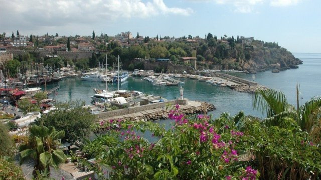 <p>
	Най-търсени от руснаците са имоти в Анталия. <em>Снимка:&nbsp;pixabay.com</em></p>
