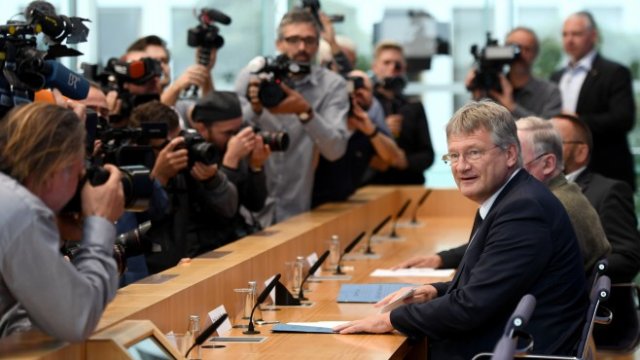 <p>
	Йорг Мойтен. <em>Снимка: Ройтерс</em></p>
