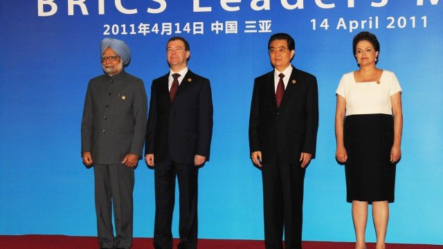 <p>
	Лидерите на държавите от БРИК. <em>Снимка: Архив Ройтерс</em></p>

