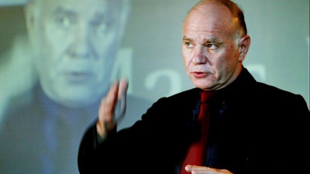 <p>
	Марк Фабер.<em>Снимка: Ройтрес</em></p>
