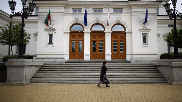 Какъв е рискът да влезем в спирала на политически кризи?