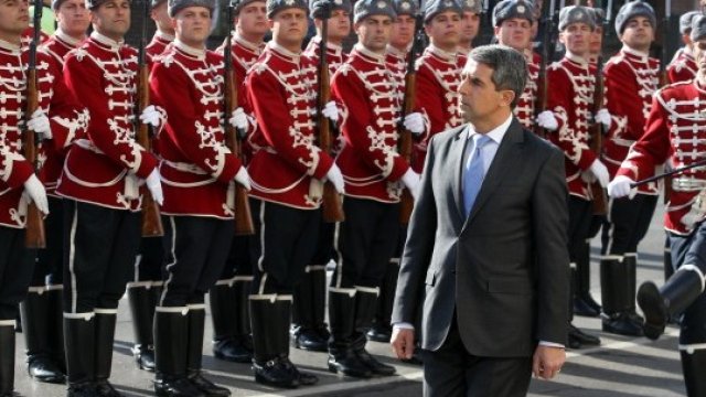 Според президента няма логика два пъти да има референдум за електронно гласуване