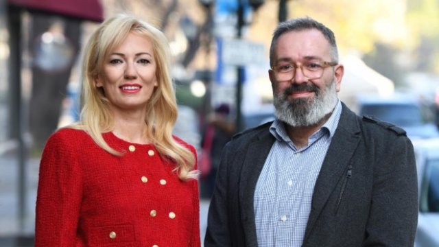 <p>
	Добринка Стойкова-Парасхаки, съсобственик на DDB Group в България, и&nbsp;Мартин Димитров, основател на Nitram. <em>Снимка: DDB&nbsp;</em></p>
