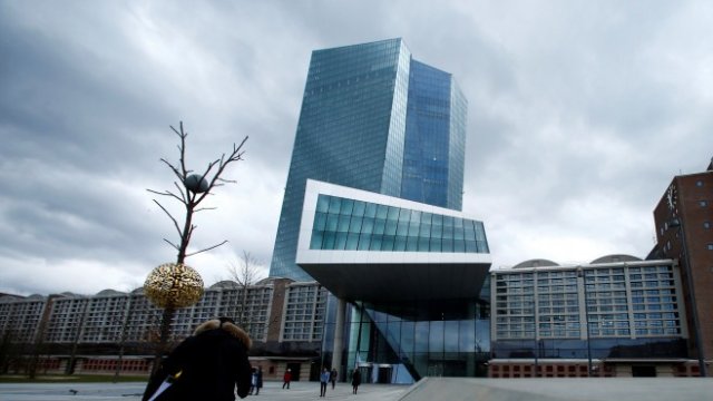 <p>
	Сградата на ЕЦБ във Франкфурт. Снимка: Ройтерс</p>
