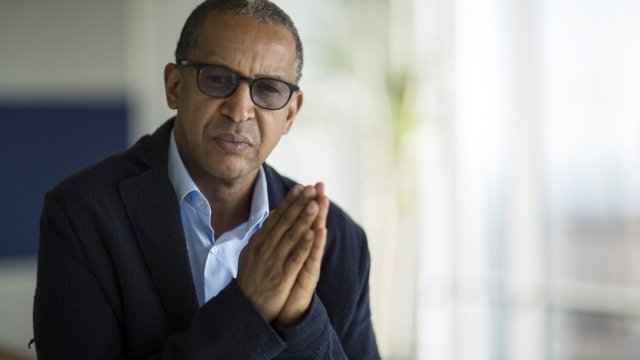 <p style="text-align: justify;">
	Режисорът на лентата&nbsp;Абдерахман Сисако. <em>Снимка: Ройтерс</em></p>
