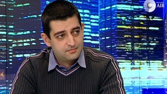 <p style="margin-bottom: 0cm">
	Николай Вълканов. <em>Снимка: Bulgaria on Air</em></p>
