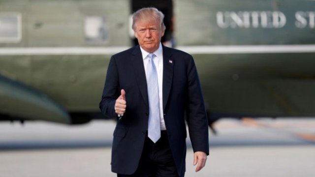 Двата имиграционни законопроекта на републиканците получиха одобрението на Тръмп