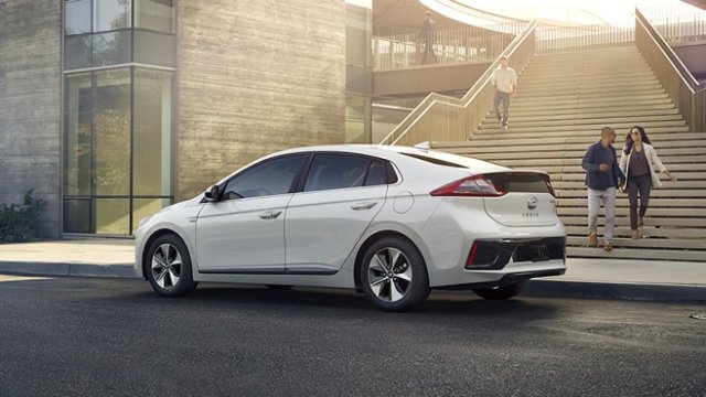 <p>
	Hyundai IONIQ Electric - най-ефективният електромобил на пазара според проучването на Massachusetts Institute of Technology. <em>Снимка: Hyundai</em></p>
