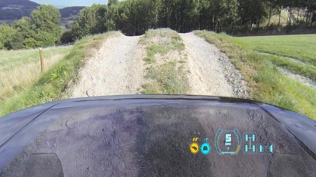 <p>
	<em>Снимка: Land Rover</em></p>
