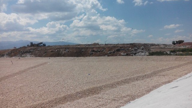 Над 4 млн. кубика стари отпадъци на сметището в Долни Богров са неутрализирани