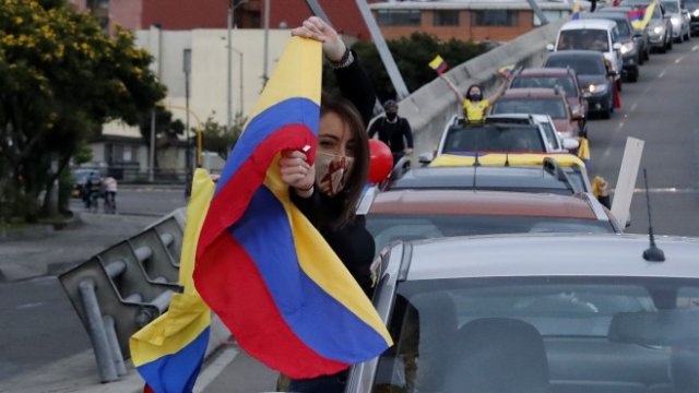 И в Колумбия избухнаха протести