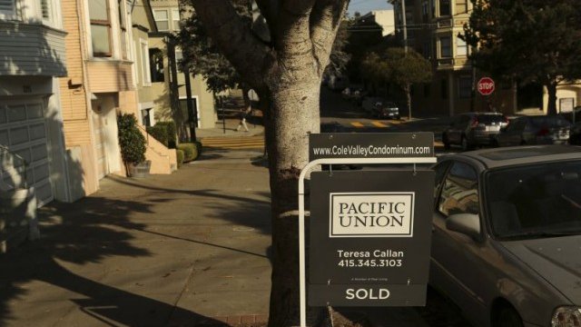 <p>
	Пазарът на имоти в САЩ зависи от ограничен брой купувачи. <em>Снимка: Ройтерс</em></p>
