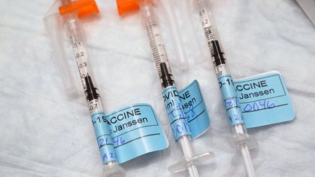 Д-р А. Илиев: Трябва да се мисли за задължително ваксиниране на определени групи