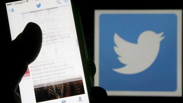 Инвеститорите напразно чакат обрат при Twitter 