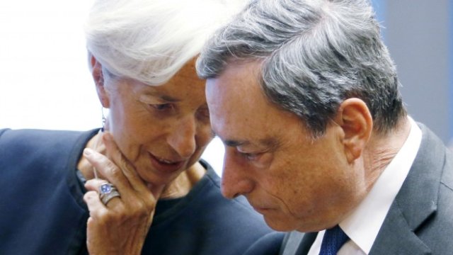 <p>
	Кристин Лагард и Марио Драги. <em>Снимка: Ройтерс</em></p>
