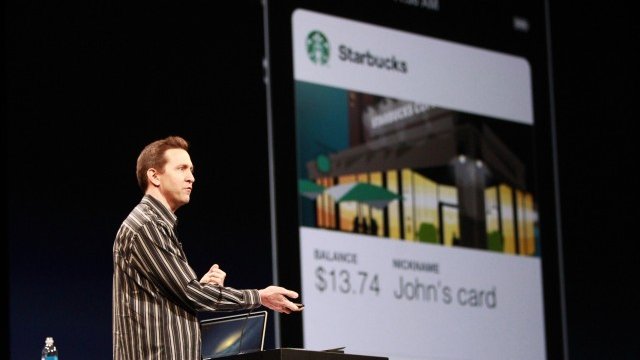 <p>
	Скот Форстал представя&nbsp;Passbook. <em>Снимка: Ройтерс</em></p>
