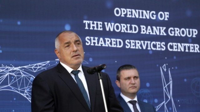 <p>
	Премиерът Борисов при откриването на центъра. <em>Снимка: БТА&nbsp;</em></p>
