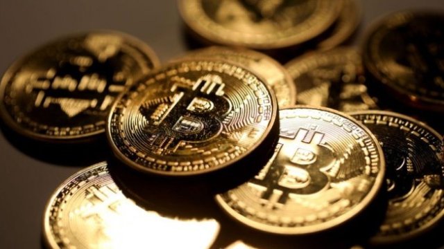 Слезе ли биткойнът под производствената си цена и може ли да потъне още?