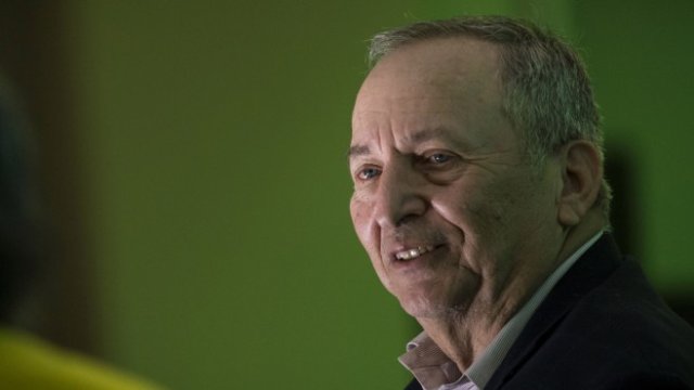 Поемат ли САЩ по рискован път?