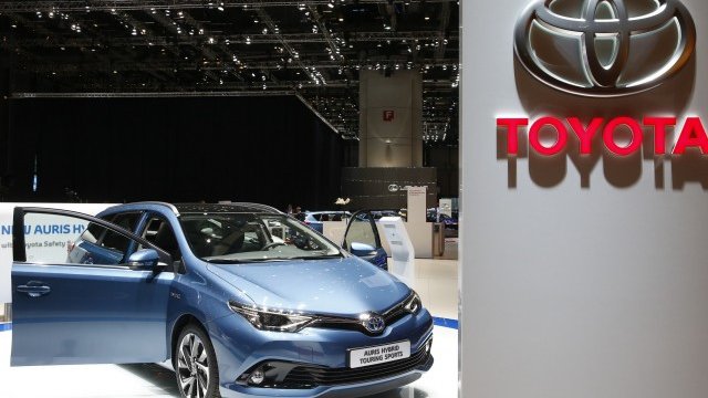 <p>
	Toyota търси начини за намаляване на разходите си. <em>Снимка: Ройтерс</em></p>

