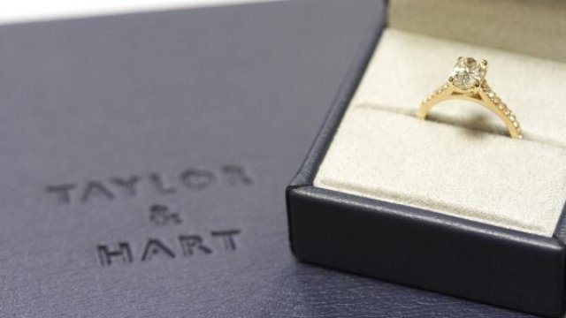 <p>
	<em>Снимка:&nbsp;Taylor &amp; Hart</em></p>
