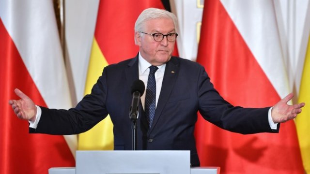 <p>
	Германският президент във Варшава. <em>Снимка: ЕРА</em></p>
