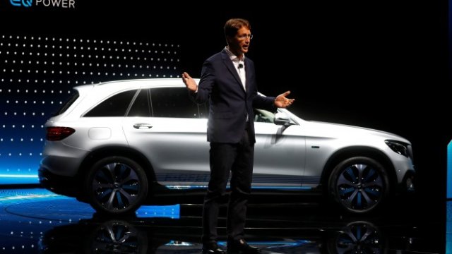 <p>
	<em>Директорът на развитието в Mercedes-Benz Ола Келениус, Снимка: Ройтерс</em></p>
