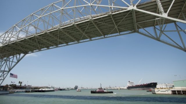 <p>
	Пристанището на Корпус Кристи. <em>Снимка: Архив Ройтерс</em></p>
