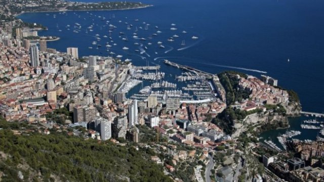 <p>
	Изглед към Монако.<em> Снимка: Aрхив Ройтерс</em></p>
