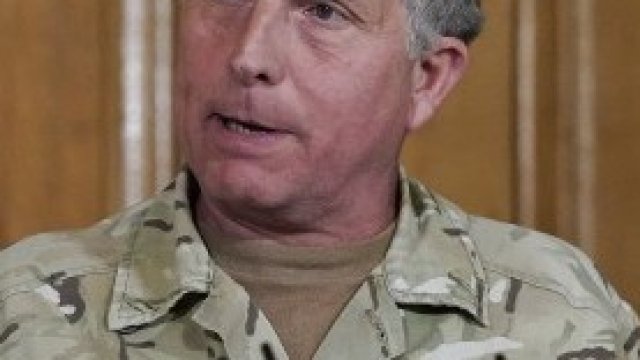 <p>
	Началникът на Генералния щаб на британските въоръжени сили ген. Ник Картър.&nbsp;<em>Снимка: EPA/БГНЕС</em></p>

