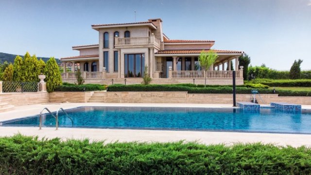 <p>
	Източник: BARNES България</p>
