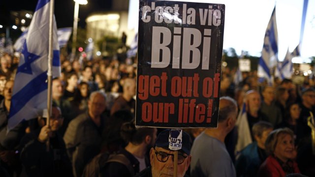 Антиправителствен протест в началото на войната между Израел и Хамас. Снимка: Kobi Wolf/Bloomberg