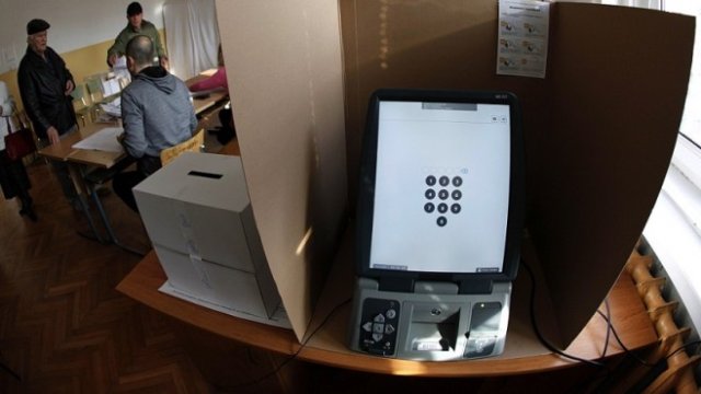 <p>
	<em font-size:="" pt="" style="color: rgb(102, 102, 102); font-family: ">Снимка: Олег Попов, Investor Media Group</em></p>
