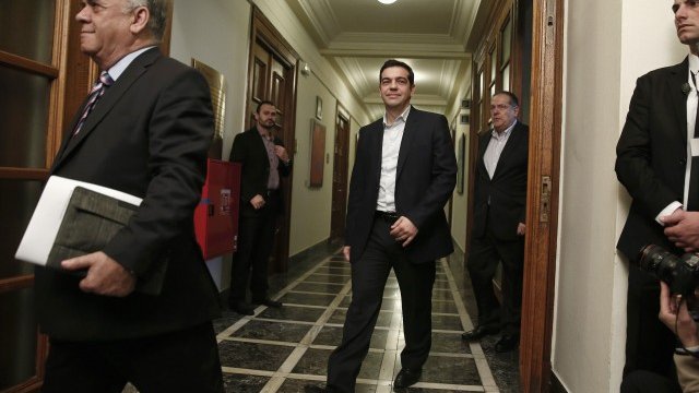 <p>
	Алексис Ципрас ще се опита да намали дълга на страната. Дали другите европейски страни ще се съгласят с това? <em>Снимка: Ройтерс</em></p>
