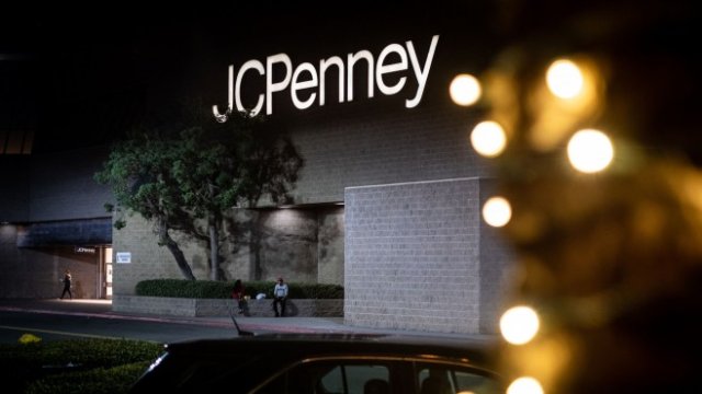 <p>
	Зомби духът витае около Penney. <em>Снимка: Bloomberg</em></p>
