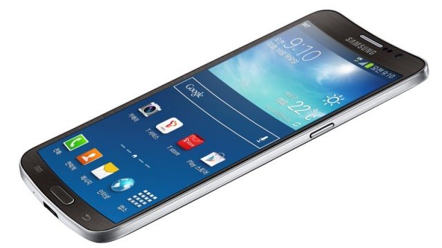 <p>
	Samsung Galaxy Round идва с 5,7-инчов Full HD Super AMOLED екран. <em>Снимка:&nbsp;Samsung &nbsp;</em></p>
