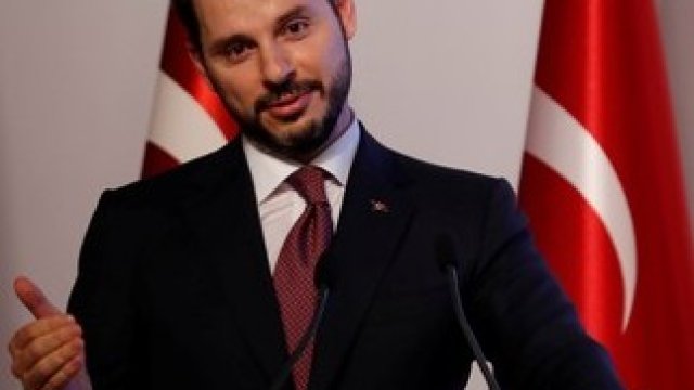<p>
	Турският финансов министър Берат Албайрак.&nbsp;<em>Снимка: Ройтерс</em></p>
