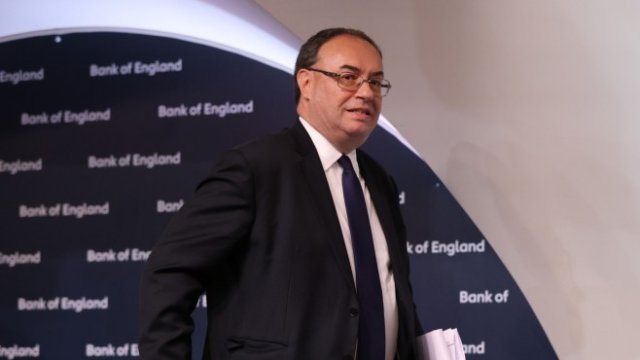 Какво очаква Андрю Бейли за британската икономика? 