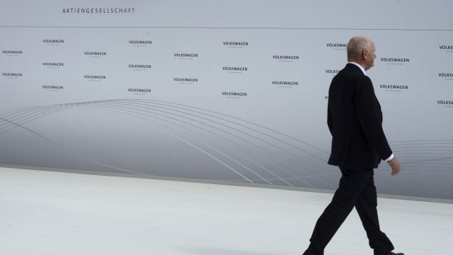 <p>
	Пиех напуска делото на живота си - Volkswagen AG. <em>Снимка: Ройтерс</em></p>
