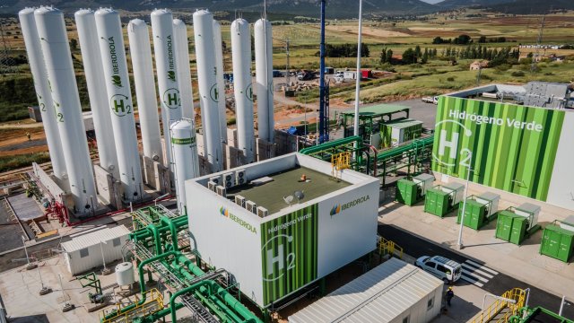 Съоръжение за производство на зелен водород на компанията Iberdrola в Пуертолано, Испания. Източник: Bloomberg L.P.