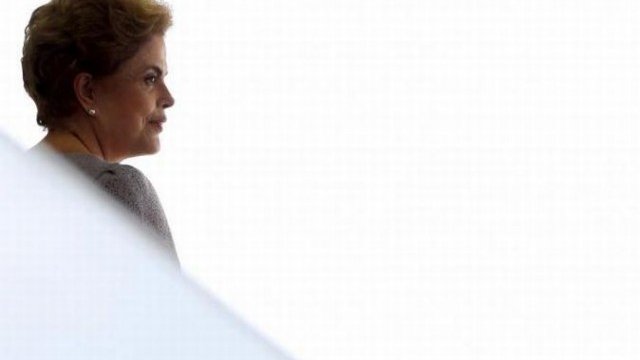 <p>
	Дилма Русеф може да бъде отстранена от президентския пост още в четвъртък. <em>Снимка: архив, Ройтерс</em></p>
