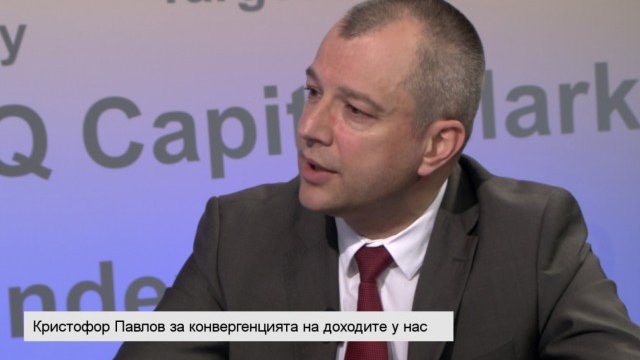 <p style="text-align: justify;">
	Главният икономист на УниКредит Булбанк Кристофор Павлов. <em>Снимка: Bloomberg TV Bulgaria</em></p>

