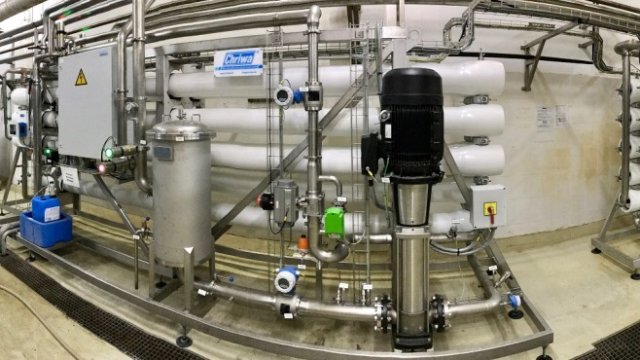 <p>
	Инсталацията за&nbsp;обратна осмоза. Снимка: Каменица</p>
