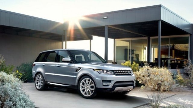 <p>
	Range Rover Sport. <em>Снимка:&nbsp;Land Rover </em></p>

