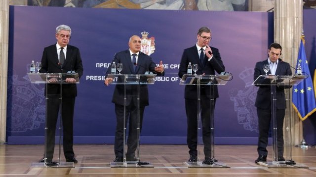 <p>
	Pремиерът на Румъния Михай Тудос, българският премиер Бойко Борисов, президентът на Сърбия Александър Вучич и премиерът на Гърция Алексис Ципрас (от ляво надясно). <em>Снимка: БТА</em></p>
