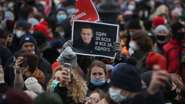 <p>
	Протест в Москва срещу задържането и репресиите срещу опозиционера Алексей Навални. <em>Снимка:&nbsp;&nbsp;Andrey Rudakov/Bloomberg</em></p>
